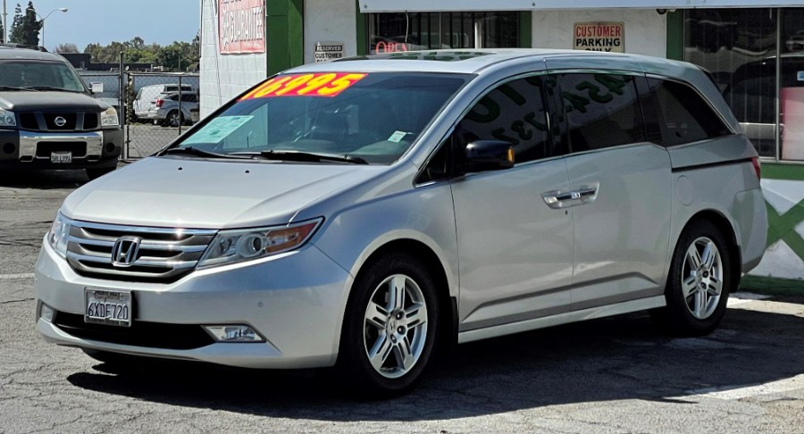 Used Honda Odyssey 5dr Touring Elite 2012 | Green Light Auto. Corona, California Used Honda Odyssey 5dr Touring Elite 2012 | Green Light Auto. Corona, California