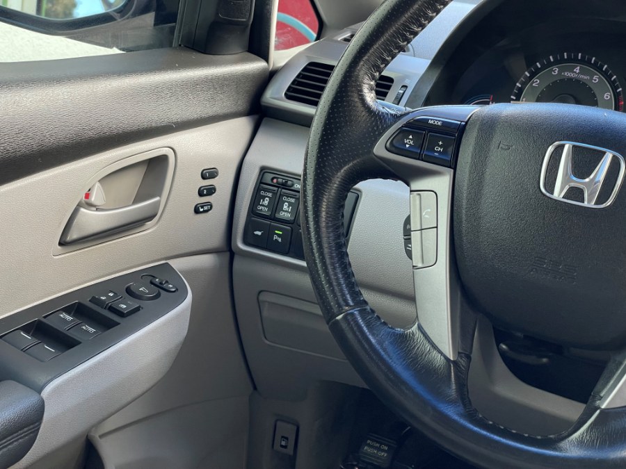 Used Honda Odyssey 5dr Touring Elite 2012 | Green Light Auto. Corona, California Used Honda Odyssey 5dr Touring Elite 2012 | Green Light Auto. Corona, California