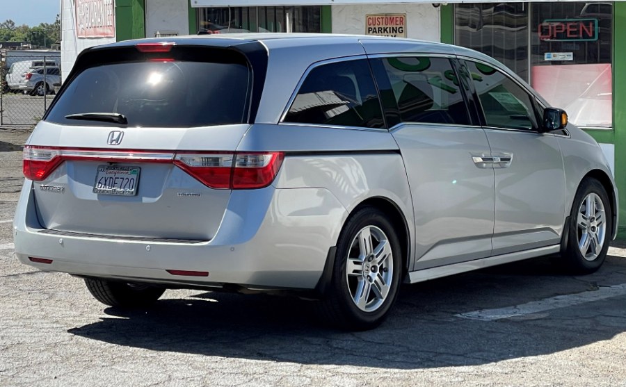 Used Honda Odyssey 5dr Touring Elite 2012 | Green Light Auto. Corona, California Used Honda Odyssey 5dr Touring Elite 2012 | Green Light Auto. Corona, California
