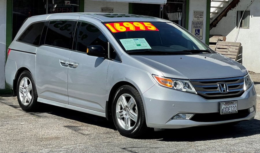 Used Honda Odyssey 5dr Touring Elite 2012 | Green Light Auto. Corona, California Used Honda Odyssey 5dr Touring Elite 2012 | Green Light Auto. Corona, California