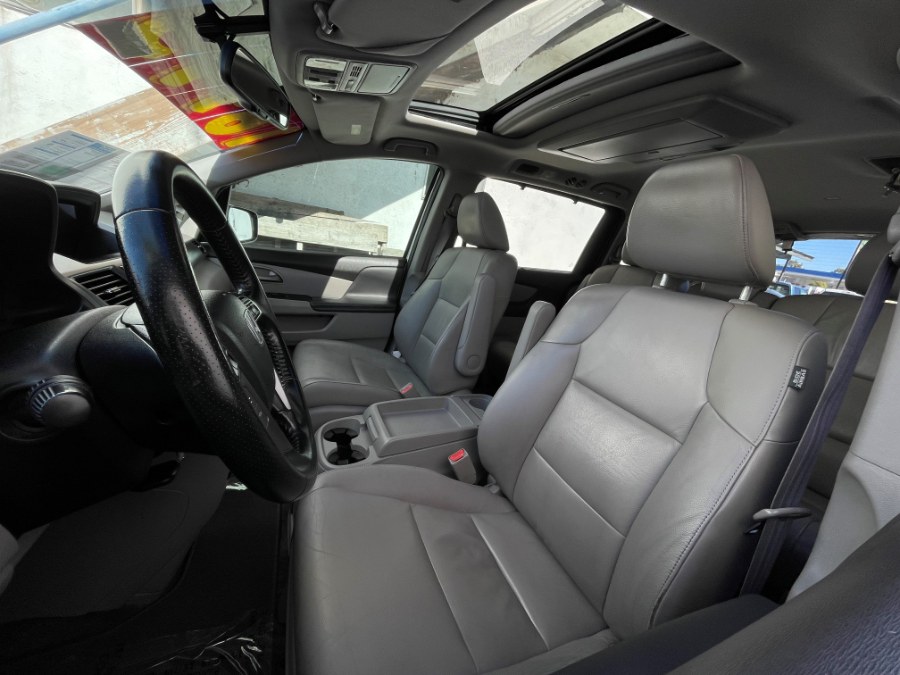 Used Honda Odyssey 5dr Touring Elite 2012 | Green Light Auto. Corona, California Used Honda Odyssey 5dr Touring Elite 2012 | Green Light Auto. Corona, California