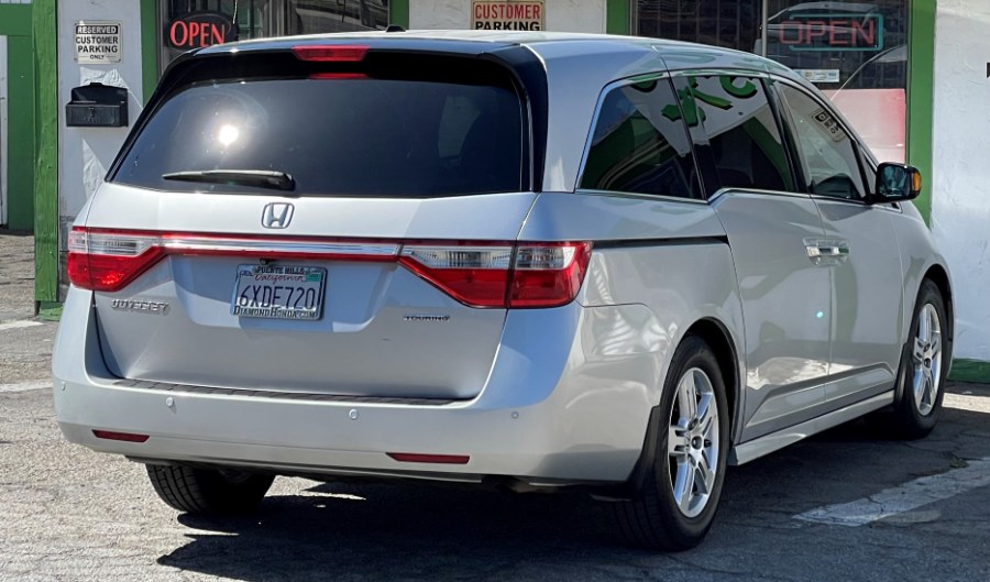 Used Honda Odyssey 5dr Touring Elite 2012 | Green Light Auto. Corona, California Used Honda Odyssey 5dr Touring Elite 2012 | Green Light Auto. Corona, California