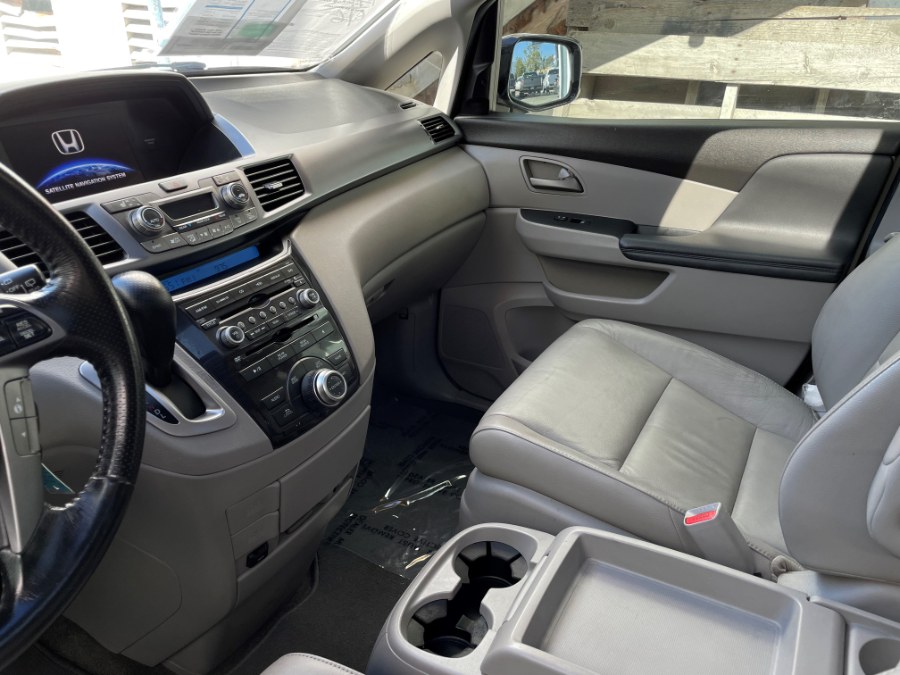 Used Honda Odyssey 5dr Touring Elite 2012 | Green Light Auto. Corona, California Used Honda Odyssey 5dr Touring Elite 2012 | Green Light Auto. Corona, California