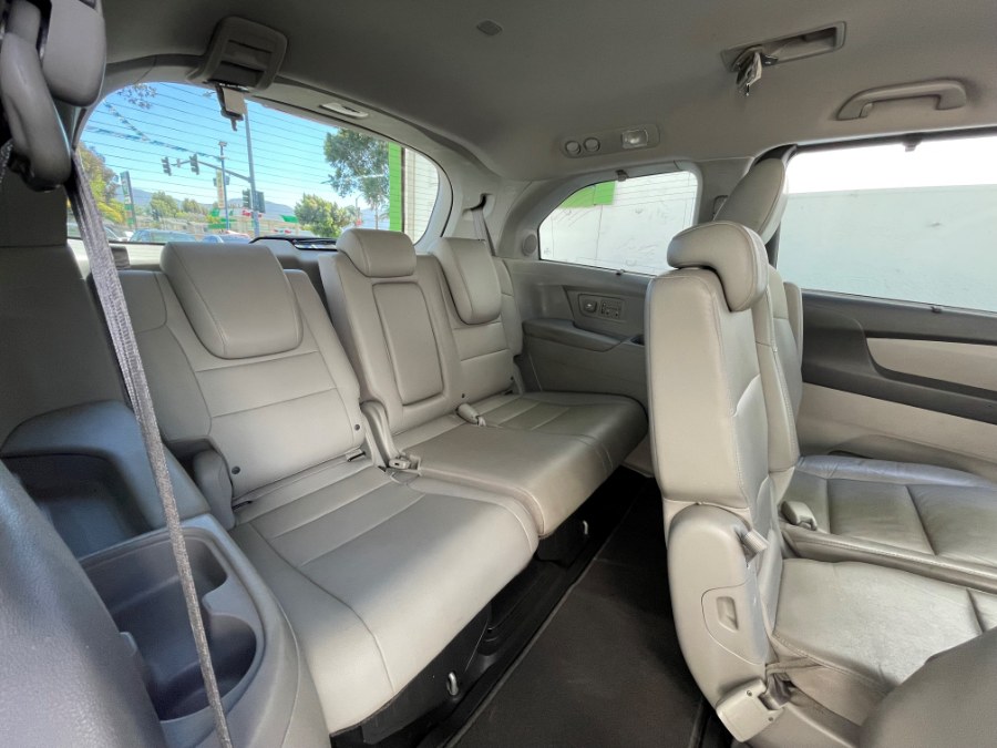 Used Honda Odyssey 5dr Touring Elite 2012 | Green Light Auto. Corona, California Used Honda Odyssey 5dr Touring Elite 2012 | Green Light Auto. Corona, California