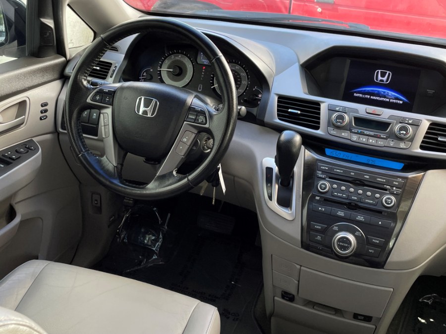 Used Honda Odyssey 5dr Touring Elite 2012 | Green Light Auto. Corona, California Used Honda Odyssey 5dr Touring Elite 2012 | Green Light Auto. Corona, California
