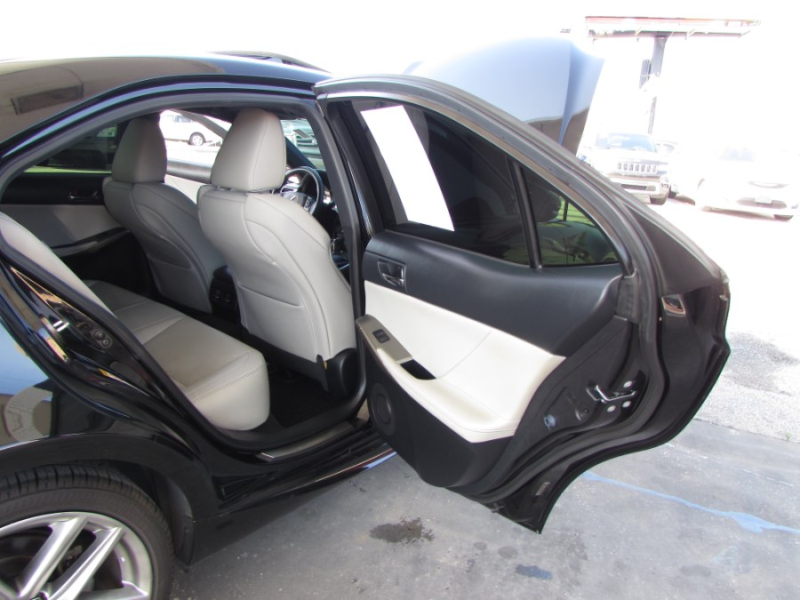 Used Lexus IS 250 4dr Sport Sdn RWD 2015 | VIP Auto Enterprise, Inc. Orlando, Florida Used Lexus IS 250 4dr Sport Sdn RWD 2015 | VIP Auto Enterprise, Inc. Orlando, Florida