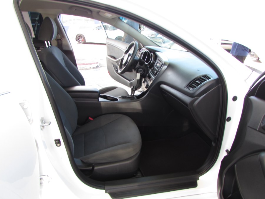 Used Kia Optima 4dr Sdn LX 2015 | VIP Auto Enterprise, Inc. Orlando, Florida Used Kia Optima 4dr Sdn LX 2015 | VIP Auto Enterprise, Inc. Orlando, Florida