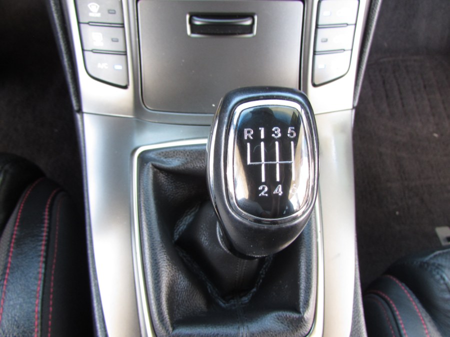 Used Hyundai Genesis Coupe 2dr V6 3.8L Man R-Spec 2014 | VIP Auto Enterprise, Inc. Orlando, Florida Used Hyundai Genesis Coupe 2dr V6 3.8L Man R-Spec 2014 | VIP Auto Enterprise, Inc. Orlando, Florida