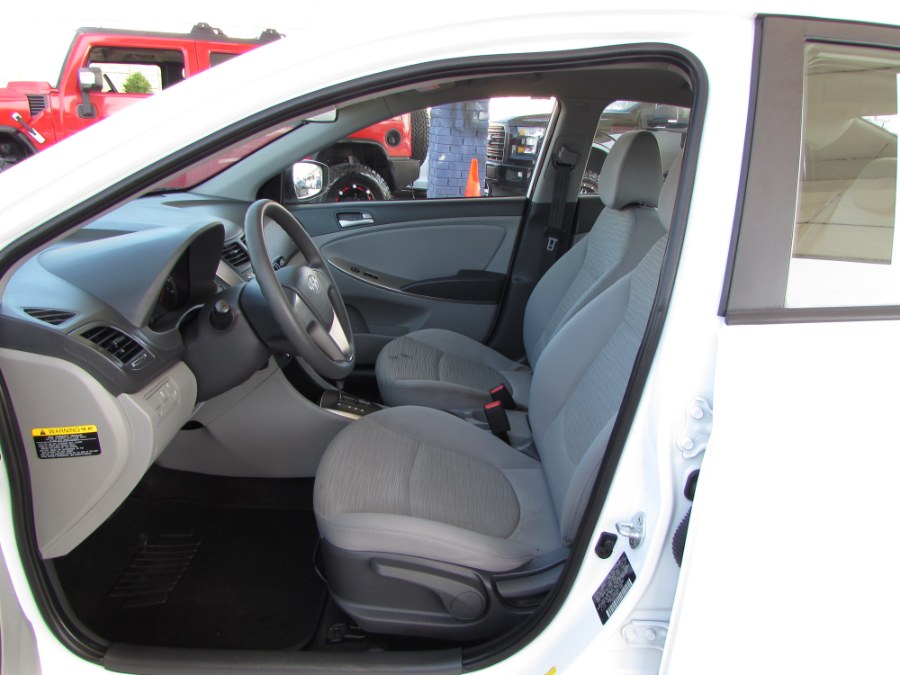 Used Hyundai Accent SE Sedan Auto 2017 | VIP Auto Enterprise, Inc. Orlando, Florida Used Hyundai Accent SE Sedan Auto 2017 | VIP Auto Enterprise, Inc. Orlando, Florida