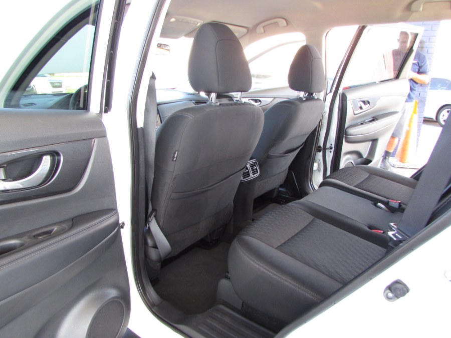 Used Nissan Rogue FWD SV 2017 | VIP Auto Enterprise, Inc. Orlando, Florida Used Nissan Rogue FWD SV 2017 | VIP Auto Enterprise, Inc. Orlando, Florida