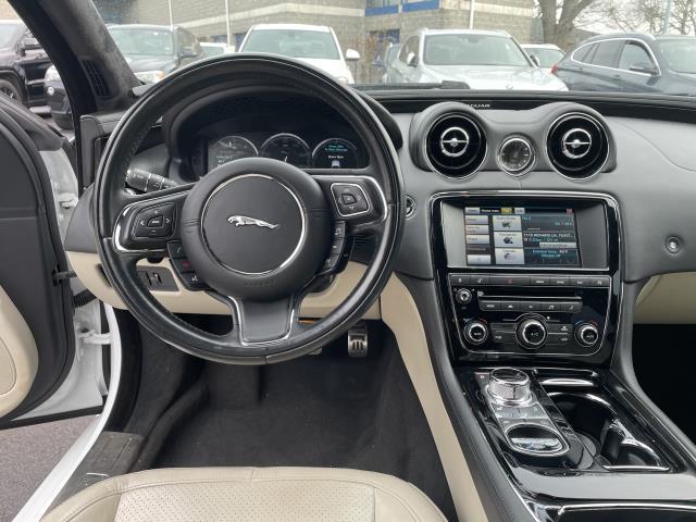 Used Jaguar XJL 4dr Sdn AWD 2015 | Sunrise Auto Outlet. Amityville, New York