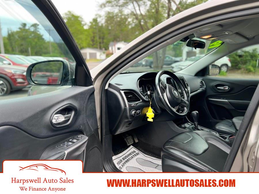 Used Jeep Cherokee Latitude Plus 4x4 2019 | Harpswell Auto Sales Inc. Harpswell, Maine Used Jeep Cherokee Latitude Plus 4x4 2019 | Harpswell Auto Sales Inc. Harpswell, Maine