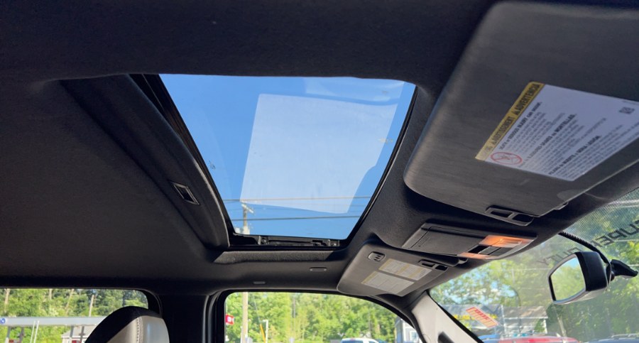 Used Ford Super Duty F-350 SRW 4WD Crew Cab 156" Lariat 2011 | West End Automotive Center. Waterbury, Connecticut Used Ford Super Duty F-350 SRW 4WD Crew Cab 156" Lariat 2011 | West End Automotive Center. Waterbury, Connecticut