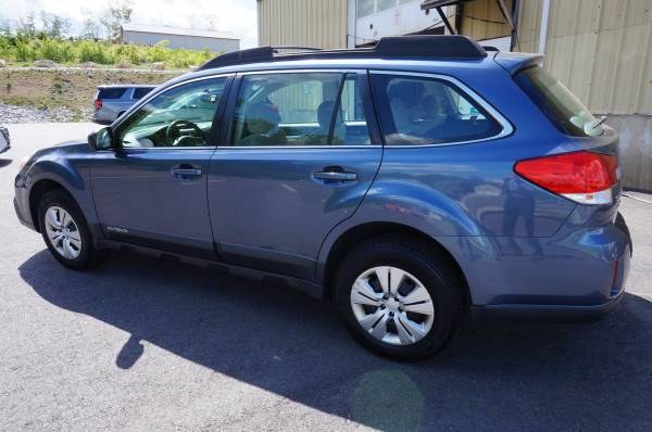 Used Subaru Outback 4dr Wgn H4 Auto 2.5i 2014 | Extreme Machines. Bow , New Hampshire Used Subaru Outback 4dr Wgn H4 Auto 2.5i 2014 | Extreme Machines. Bow , New Hampshire