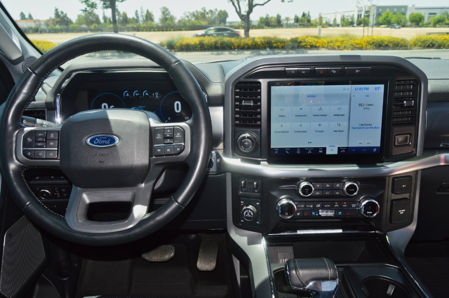 2021 Ford F-150 LARIAT 4WD SuperCab 6.5'' Box, available for sale in Moreno Valley, California | Fusion Motors Inc. Moreno Valley, California 2021 Ford F-150 LARIAT 4WD SuperCab 6.5'' Box, available for sale in Moreno Valley, California | Fusion Motors Inc. Moreno Valley, California