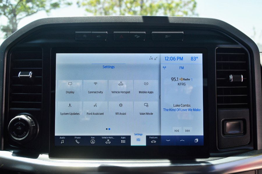 2021 Ford F-150 LARIAT 4WD SuperCab 6.5'' Box, available for sale in Moreno Valley, California | Fusion Motors Inc. Moreno Valley, California 2021 Ford F-150 LARIAT 4WD SuperCab 6.5'' Box, available for sale in Moreno Valley, California | Fusion Motors Inc. Moreno Valley, California