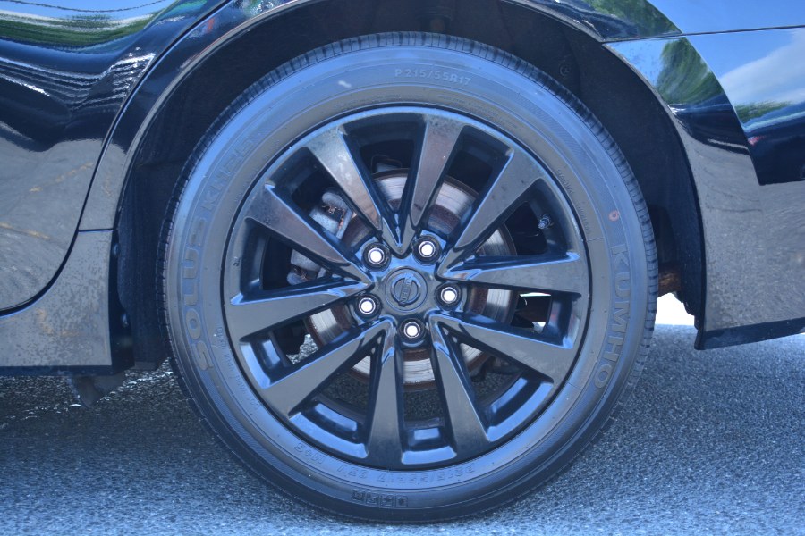 Used Nissan Altima 2.5 SV Sedan 2018 | Longmeadow Motor Cars. ENFIELD, Connecticut