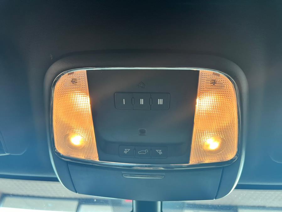 2015 Jeep Grand Cherokee 4WD 4dr Limited, available for sale in Massapequa Park, New York | Power Motors East. Massapequa Park, New York 2015 Jeep Grand Cherokee 4WD 4dr Limited, available for sale in Massapequa Park, New York | Power Motors East. Massapequa Park, New York