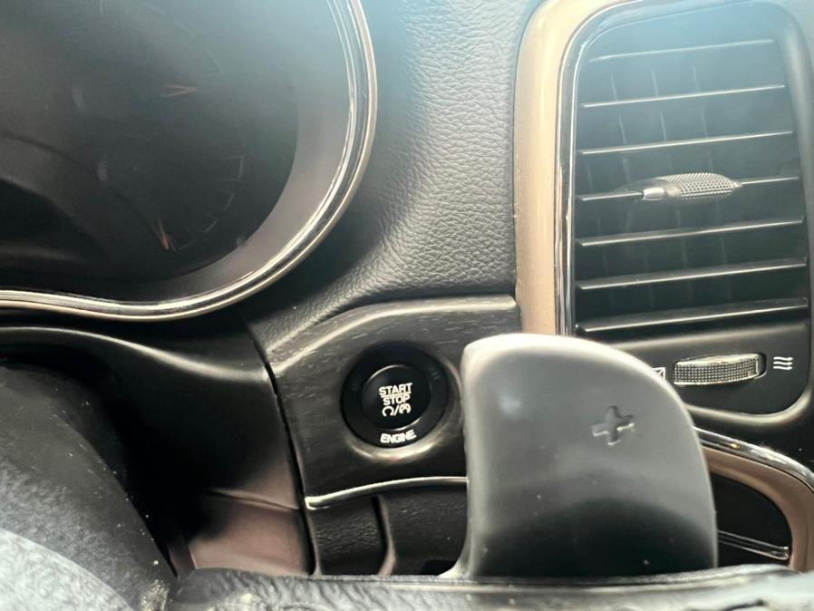 2015 Jeep Grand Cherokee 4WD 4dr Limited, available for sale in Massapequa Park, New York | Power Motors East. Massapequa Park, New York 2015 Jeep Grand Cherokee 4WD 4dr Limited, available for sale in Massapequa Park, New York | Power Motors East. Massapequa Park, New York