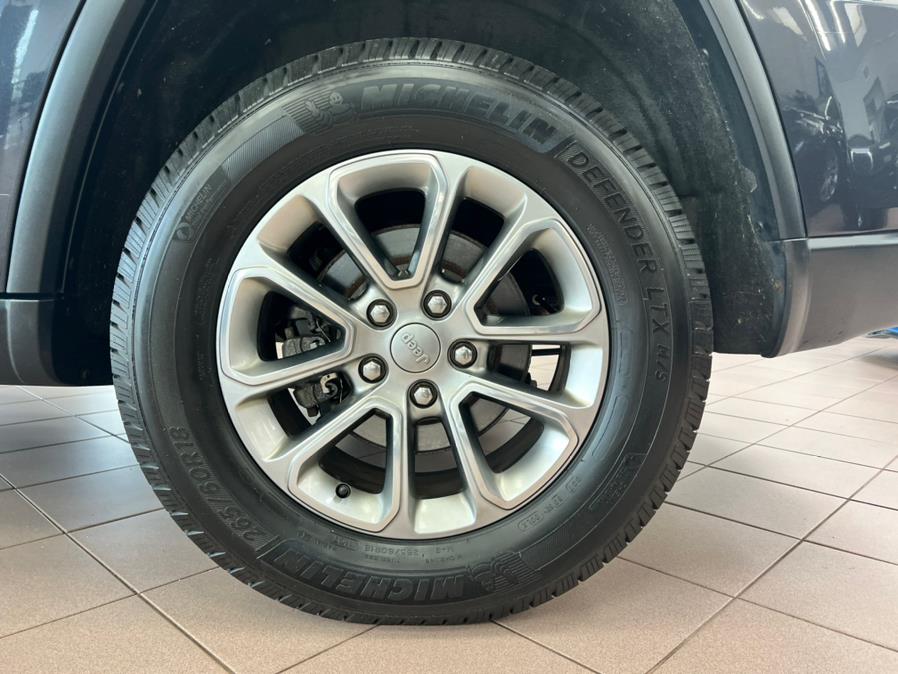2015 Jeep Grand Cherokee 4WD 4dr Limited, available for sale in Massapequa Park, New York | Power Motors East. Massapequa Park, New York 2015 Jeep Grand Cherokee 4WD 4dr Limited, available for sale in Massapequa Park, New York | Power Motors East. Massapequa Park, New York
