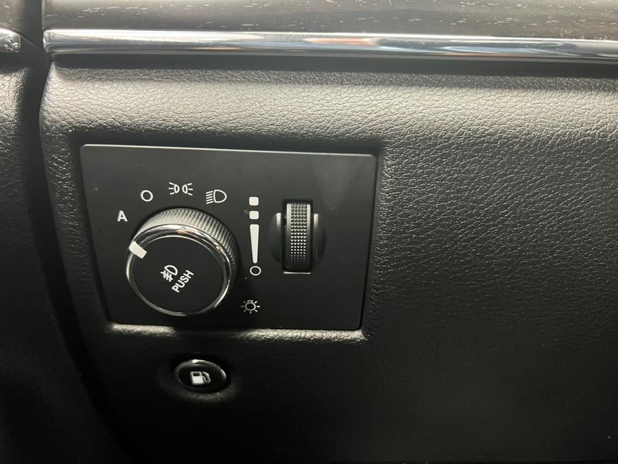 2015 Jeep Grand Cherokee 4WD 4dr Limited, available for sale in Massapequa Park, New York | Power Motors East. Massapequa Park, New York 2015 Jeep Grand Cherokee 4WD 4dr Limited, available for sale in Massapequa Park, New York | Power Motors East. Massapequa Park, New York