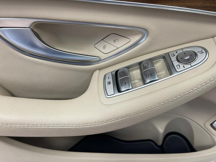 2019 Mercedes-Benz C-Class C 300 4MATIC Sedan, available for sale in Massapequa Park, New York | Power Motors East. Massapequa Park, New York 2019 Mercedes-Benz C-Class C 300 4MATIC Sedan, available for sale in Massapequa Park, New York | Power Motors East. Massapequa Park, New York