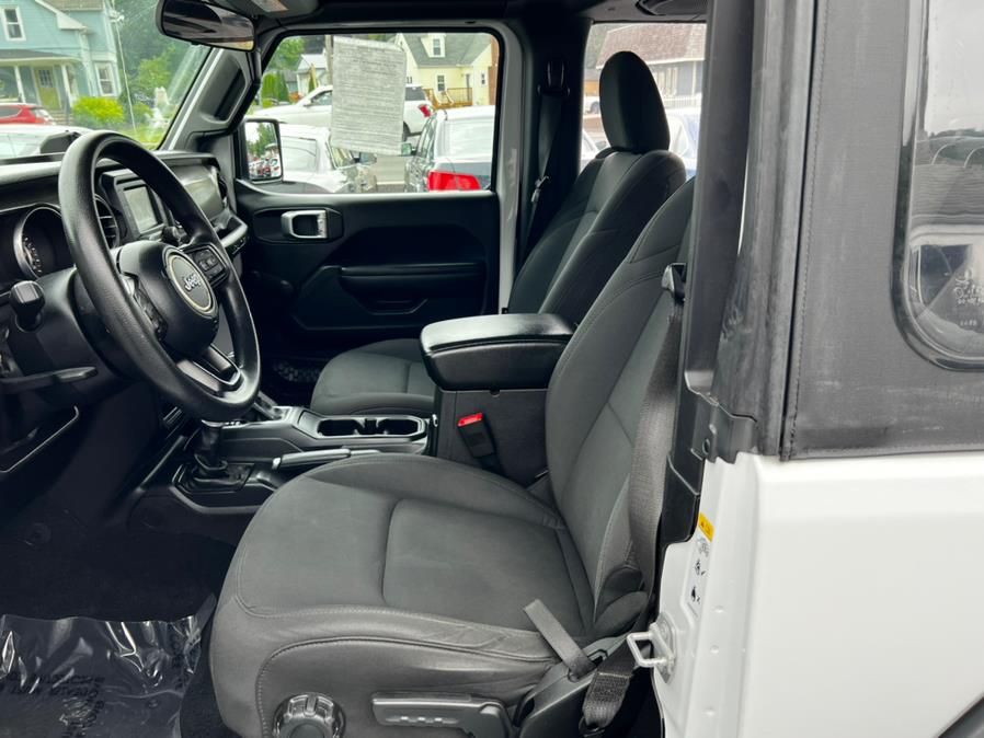 2018 Jeep Wrangler Sport 4x4, available for sale in Canton, Connecticut | Lava Motors 2 Inc. Canton, Connecticut 2018 Jeep Wrangler Sport 4x4, available for sale in Canton, Connecticut | Lava Motors 2 Inc. Canton, Connecticut