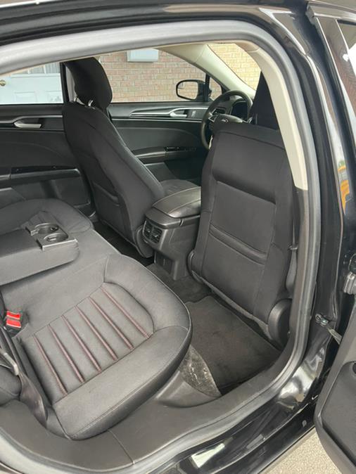 2015 Ford Fusion 4dr Sdn SE FWD, available for sale in New Britain, Connecticut | Supreme Automotive. New Britain, Connecticut 2015 Ford Fusion 4dr Sdn SE FWD, available for sale in New Britain, Connecticut | Supreme Automotive. New Britain, Connecticut