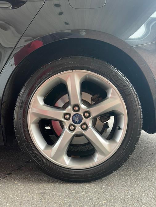 2015 Ford Fusion 4dr Sdn SE FWD, available for sale in New Britain, Connecticut | Supreme Automotive. New Britain, Connecticut 2015 Ford Fusion 4dr Sdn SE FWD, available for sale in New Britain, Connecticut | Supreme Automotive. New Britain, Connecticut