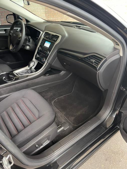 2015 Ford Fusion 4dr Sdn SE FWD, available for sale in New Britain, Connecticut | Supreme Automotive. New Britain, Connecticut 2015 Ford Fusion 4dr Sdn SE FWD, available for sale in New Britain, Connecticut | Supreme Automotive. New Britain, Connecticut