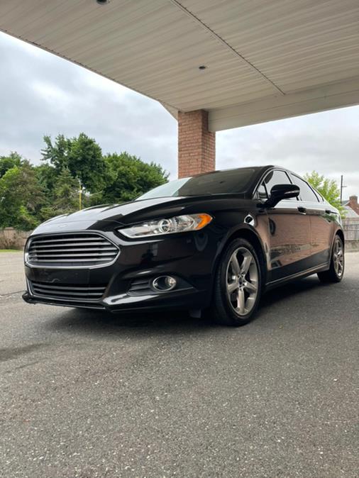 2015 Ford Fusion 4dr Sdn SE FWD, available for sale in New Britain, Connecticut | Supreme Automotive. New Britain, Connecticut 2015 Ford Fusion 4dr Sdn SE FWD, available for sale in New Britain, Connecticut | Supreme Automotive. New Britain, Connecticut