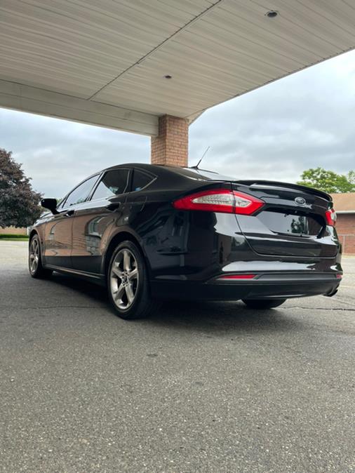2015 Ford Fusion 4dr Sdn SE FWD, available for sale in New Britain, Connecticut | Supreme Automotive. New Britain, Connecticut 2015 Ford Fusion 4dr Sdn SE FWD, available for sale in New Britain, Connecticut | Supreme Automotive. New Britain, Connecticut