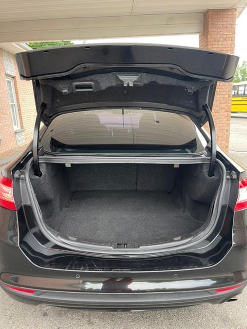 2015 Ford Fusion 4dr Sdn SE FWD, available for sale in New Britain, Connecticut | Supreme Automotive. New Britain, Connecticut 2015 Ford Fusion 4dr Sdn SE FWD, available for sale in New Britain, Connecticut | Supreme Automotive. New Britain, Connecticut