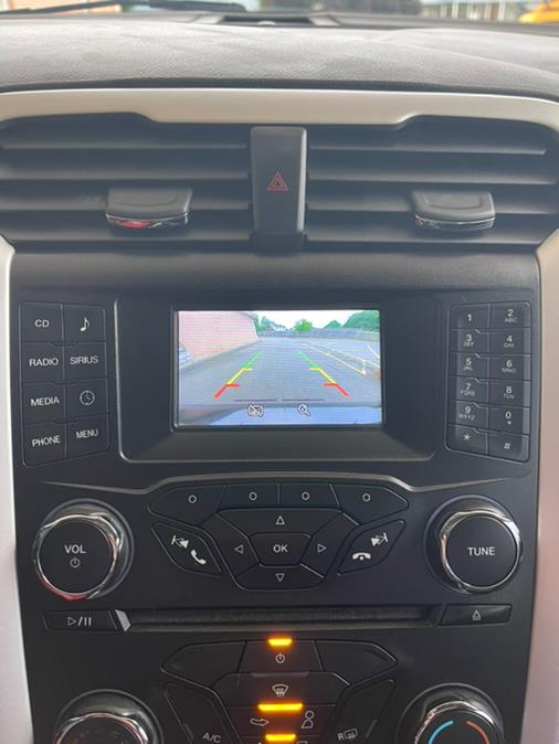2015 Ford Fusion 4dr Sdn SE FWD, available for sale in New Britain, Connecticut | Supreme Automotive. New Britain, Connecticut 2015 Ford Fusion 4dr Sdn SE FWD, available for sale in New Britain, Connecticut | Supreme Automotive. New Britain, Connecticut