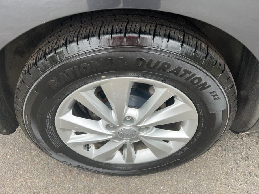 Used Kia Sedona LX FWD 2017 | Main Auto of Berlin. Berlin, Connecticut Used Kia Sedona LX FWD 2017 | Main Auto of Berlin. Berlin, Connecticut