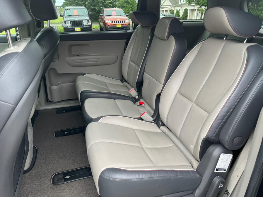 Used Kia Sedona LX FWD 2017 | Main Auto of Berlin. Berlin, Connecticut Used Kia Sedona LX FWD 2017 | Main Auto of Berlin. Berlin, Connecticut