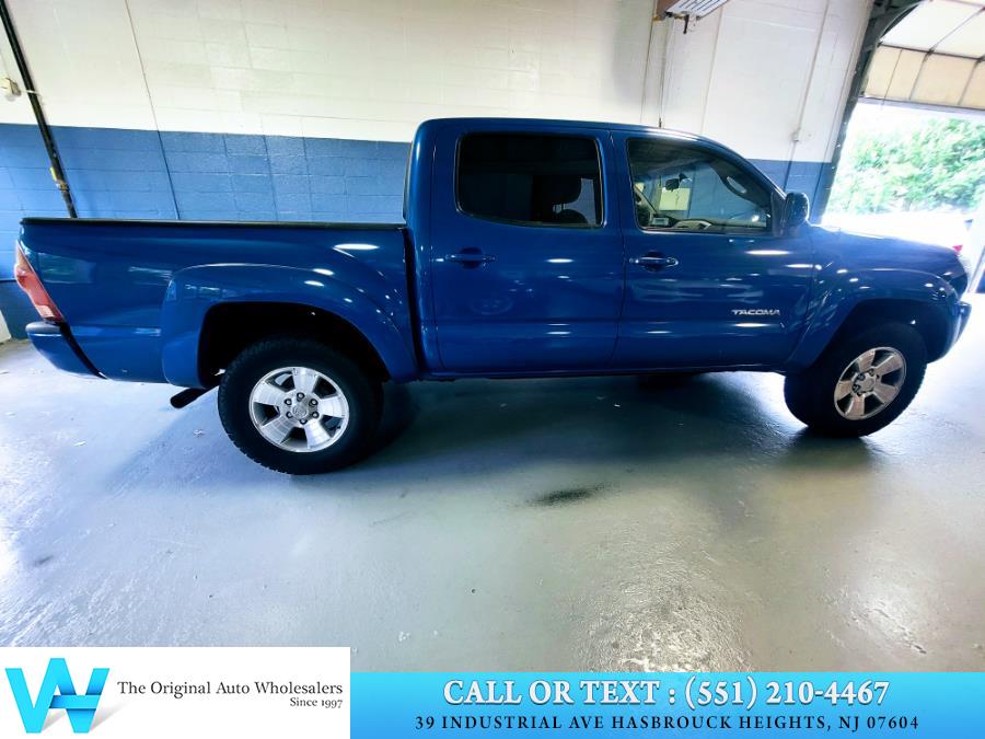 Used Toyota Tacoma Double 128" Auto 4WD 2005 | AW Auto & Truck Wholesalers, Inc. Hasbrouck Heights, New Jersey Used Toyota Tacoma Double 128" Auto 4WD 2005 | AW Auto & Truck Wholesalers, Inc. Hasbrouck Heights, New Jersey