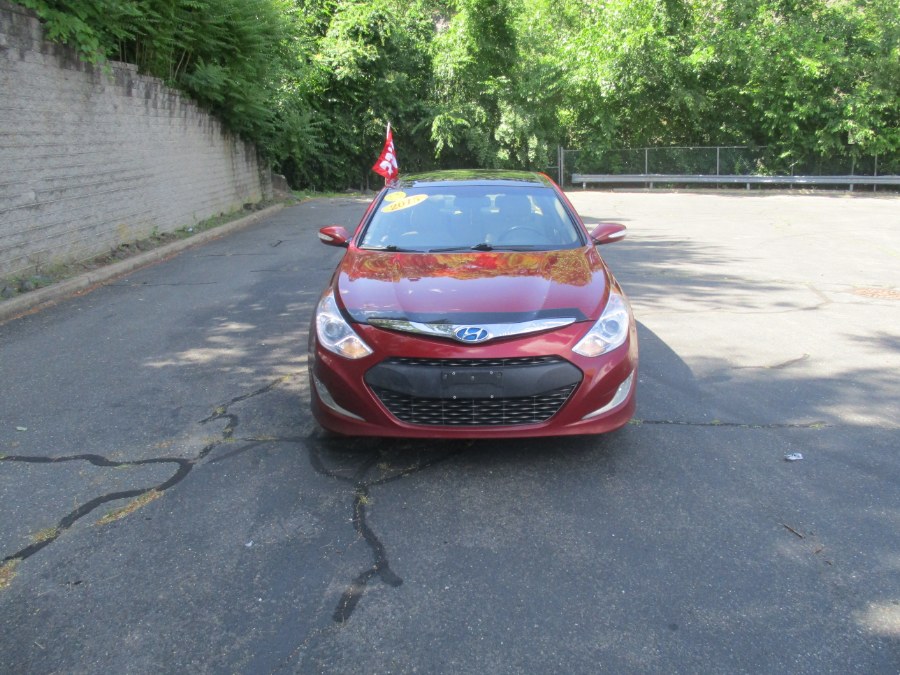 Used Hyundai Sonata Hybrid 4dr Sdn Limited 2015 | Universal Motors LLC. New Britain, Connecticut Used Hyundai Sonata Hybrid 4dr Sdn Limited 2015 | Universal Motors LLC. New Britain, Connecticut