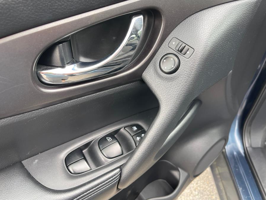 2016 Nissan Rogue AWD 4dr SV, available for sale in Merrimack, New Hampshire | Merrimack Autosport. Merrimack, New Hampshire 2016 Nissan Rogue AWD 4dr SV, available for sale in Merrimack, New Hampshire | Merrimack Autosport. Merrimack, New Hampshire