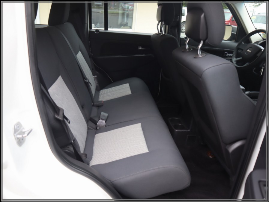 2010 Jeep Liberty 4WD 4dr Sport, available for sale in Huntington Station, New York | My Auto Inc.. Huntington Station, New York 2010 Jeep Liberty 4WD 4dr Sport, available for sale in Huntington Station, New York | My Auto Inc.. Huntington Station, New York
