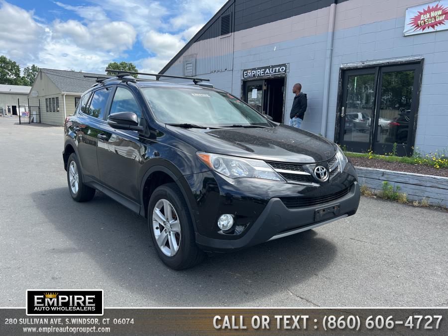 Used Toyota RAV4 FWD 4dr XLE (Natl) 2014 | Empire Auto Wholesalers. S.Windsor, Connecticut