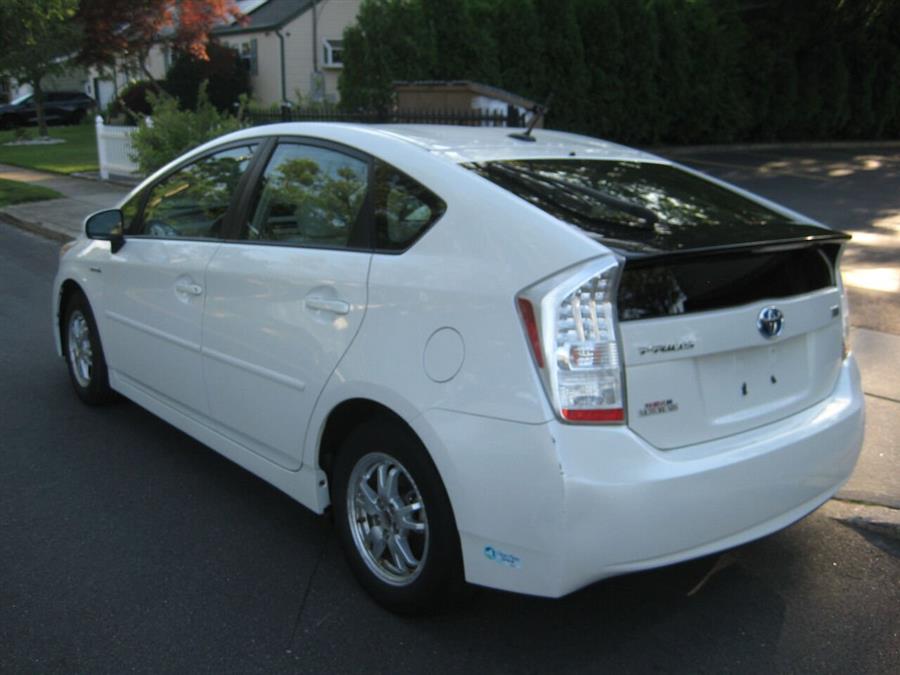 2010 Toyota Prius III 4dr Hatchback, available for sale in Massapequa, New York | Rite Choice Auto Inc.. Massapequa, New York 2010 Toyota Prius III 4dr Hatchback, available for sale in Massapequa, New York | Rite Choice Auto Inc.. Massapequa, New York