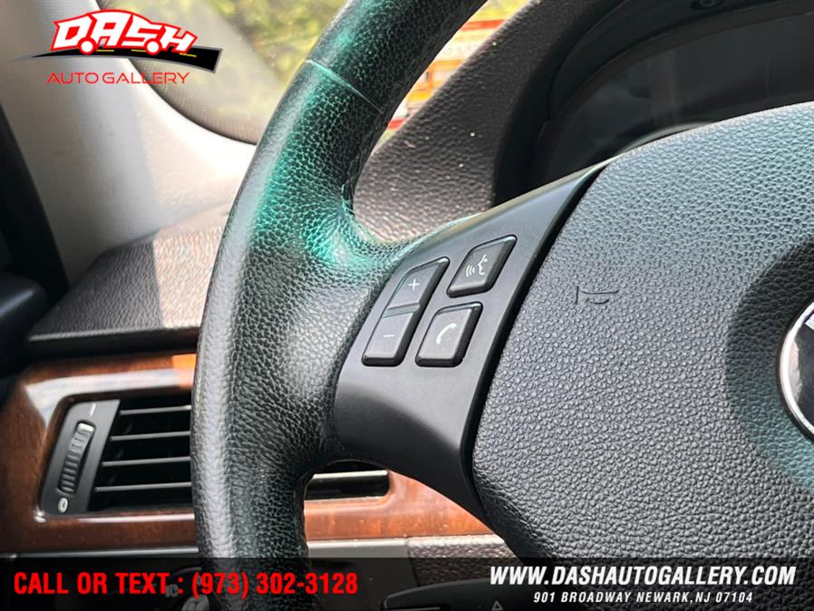 Used BMW 3 Series 4dr Sdn 328i xDrive AWD SULEV 2011 | Dash Auto Gallery Inc.. Newark, New Jersey Used BMW 3 Series 4dr Sdn 328i xDrive AWD SULEV 2011 | Dash Auto Gallery Inc.. Newark, New Jersey