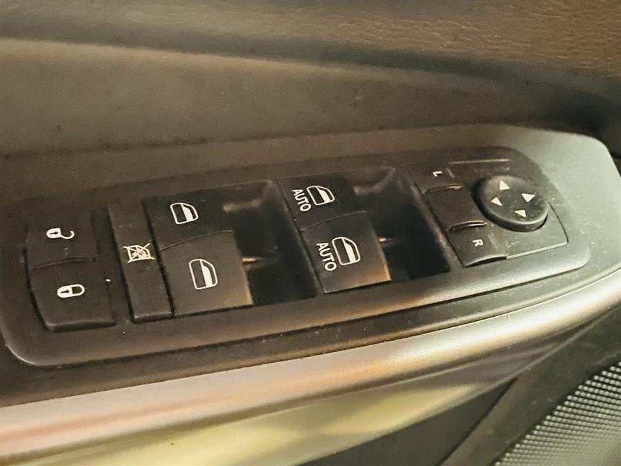 Used Jeep Cherokee Latitude Plus 4x4 2019 | Northshore Motors. Syosset , New York Used Jeep Cherokee Latitude Plus 4x4 2019 | Northshore Motors. Syosset , New York