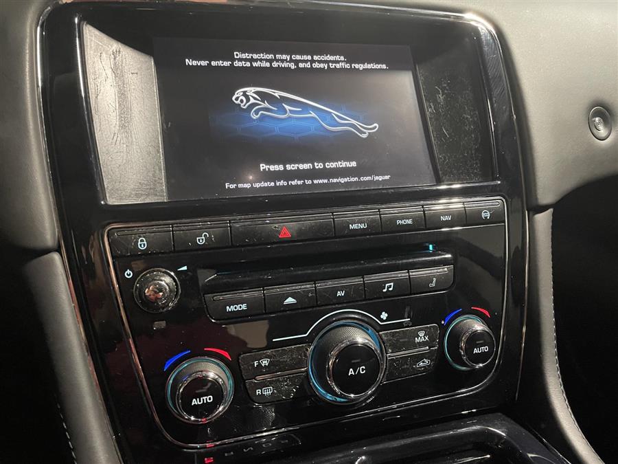 Used Jaguar XJ 4dr Sdn XJL Portfolio AWD 2014 | Northshore Motors. Syosset , New York Used Jaguar XJ 4dr Sdn XJL Portfolio AWD 2014 | Northshore Motors. Syosset , New York