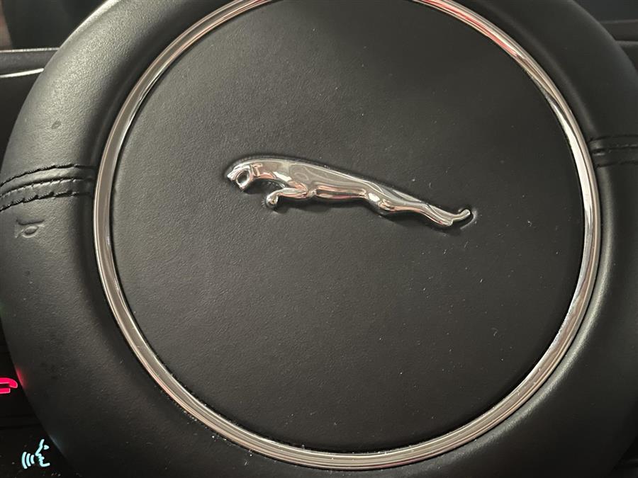 Used Jaguar XJ 4dr Sdn XJL Portfolio AWD 2014 | Northshore Motors. Syosset , New York Used Jaguar XJ 4dr Sdn XJL Portfolio AWD 2014 | Northshore Motors. Syosset , New York