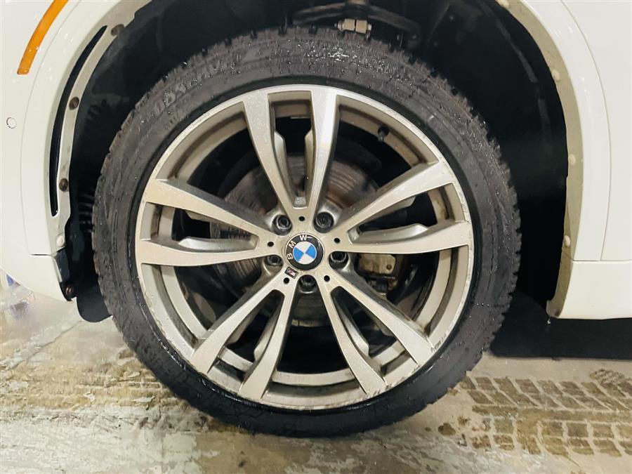 Used BMW X5 xDrive35i Sports Activity Vehicle 2017 | Northshore Motors. Syosset , New York