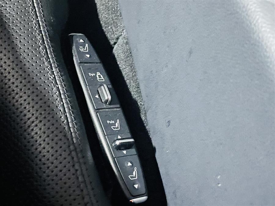 Used Mercedes-Benz CLS-Class 4dr Sdn CLS550 4MATIC 2013 | Northshore Motors. Syosset , New York Used Mercedes-Benz CLS-Class 4dr Sdn CLS550 4MATIC 2013 | Northshore Motors. Syosset , New York