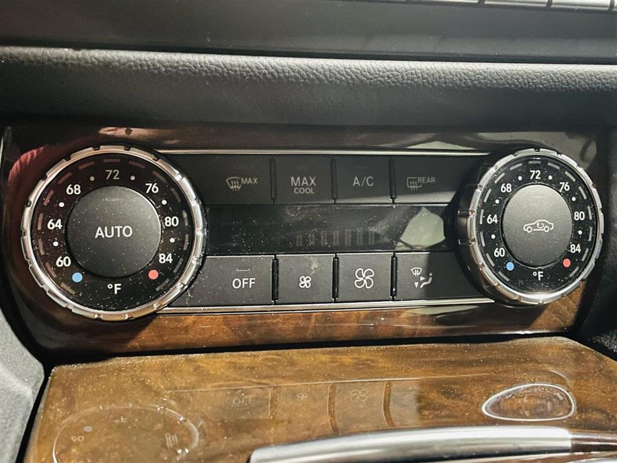 Used Mercedes-Benz CLS-Class 4dr Sdn CLS550 4MATIC 2013 | Northshore Motors. Syosset , New York Used Mercedes-Benz CLS-Class 4dr Sdn CLS550 4MATIC 2013 | Northshore Motors. Syosset , New York