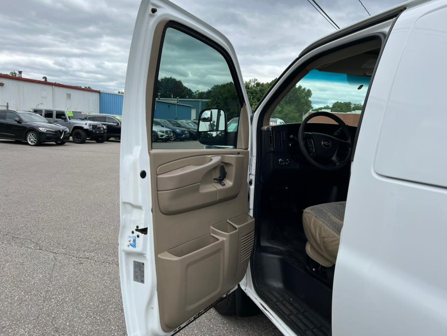 Used Chevrolet Express Cargo Van RWD 2500 135" 2013 | Mike And Tony Auto Sales, Inc. South Windsor, Connecticut Used Chevrolet Express Cargo Van RWD 2500 135" 2013 | Mike And Tony Auto Sales, Inc. South Windsor, Connecticut